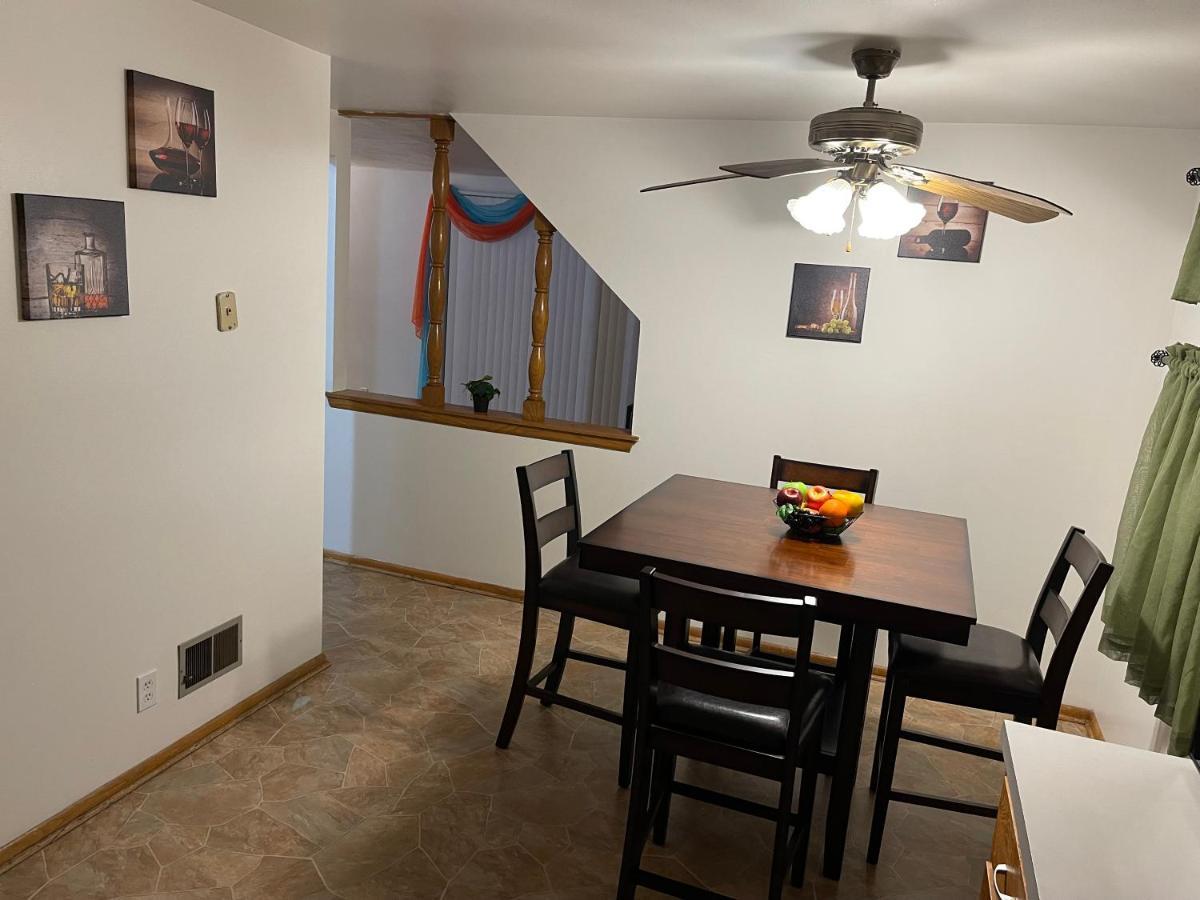 Elite Casa Collection -Free Coffee, Parking, And Wi-Fi Apartment Milwaukee Ngoại thất bức ảnh